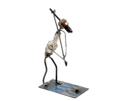 Brillibrum Design Metallfigur Zündkerzen Figur Handmade Stahlfigur Metallfigur Deko Figur Metallmännchen Eisenfigur (Golfer 3)