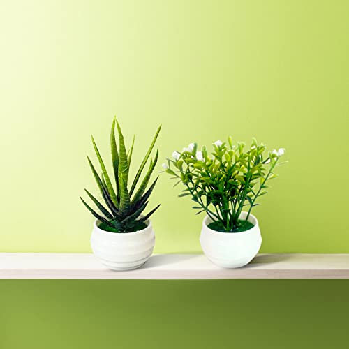Lot de 2 mini plantes en pot artificielles vertes décoratives avec pot en plastique blanc pour décoration d'intérieur ou de bureau (vert, taille unique)