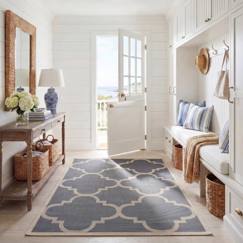SAFAVIEH Washable Rug Outdoor Courtyard Collection - 4' x 5'7, Grey & Beige, Non-Shedding & Easy Cleaning, Ideal for Patio, Backyard, Mudroom (CY6243-246)