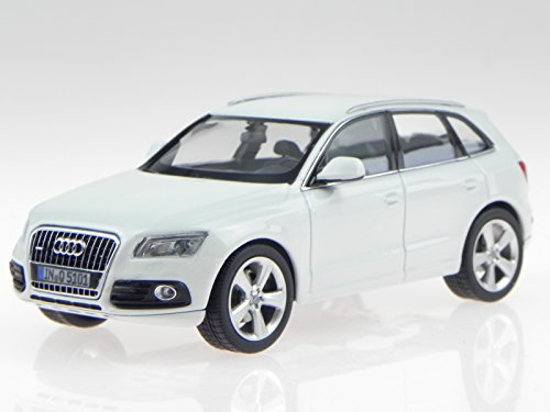 Schuco Audi Q5 PA Weiss Modellauto 450756000 1:43
