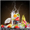 Wallario Glasbild Tropische Früchte in einem erfrischenden Drink - 50 x 50 cm Wandbilder Glas in Premium-Qualität: Brillante Farben, freischwebende Optik