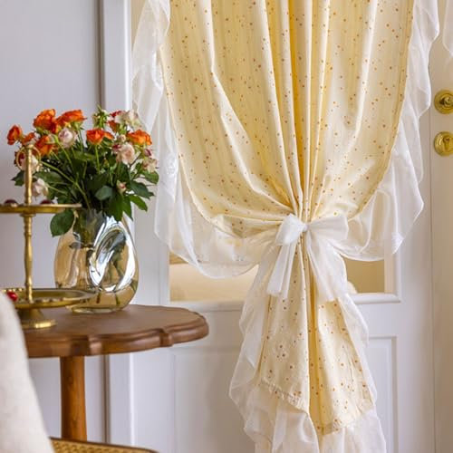 Uixxducc Süße Gelbe Spitzenvorhänge mit Rüschen und Blumenmuster, Kurze Vintage Voile Polyester Ösenschal Wohnzimmer Luftig Dekoschal für Schlafzimmer (140x153cm)