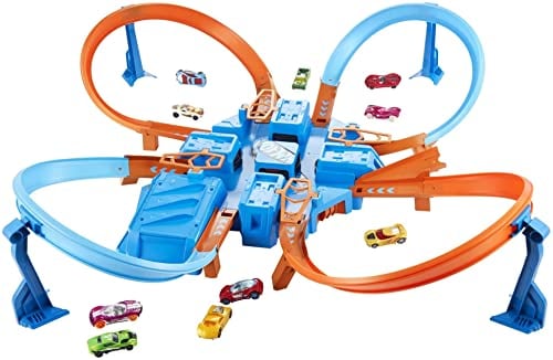 Hot Wheels Criss Cross Crash Motorized Track Set, 4 High Speed Crash Zones, 4-Way Booster, 4 Loops, Includes 1 Die-Cast Vehicle, 4 to 10 Years+, DTN42 - Amazon Exclusive