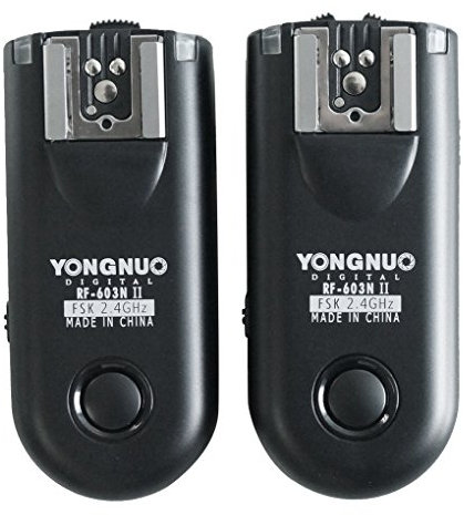 YONGNUO RF-603 N3 Sans fil Flash Trigger Obturateur Émetteur-récepteur de sortie Kit pour Nikon D90 D3100 D5000 D5100 D3200 D7000 D600 D5200 D7100