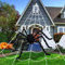 Boolavard 2-teiliges Halloween-Dekorationsset: 5,08 Meter dreieckiges Spinnennetz und 119,38 cm riesige künstliche Spinnen – perfekt für Partys drinnen, draußen, im Garten und im Spukhaus