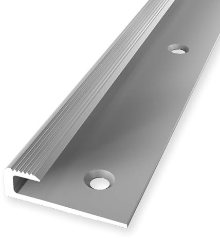 Profilé de finition en aluminium anodisé, strié, fraisé, percé, 8 x 30 x 2500 mm - Argenté