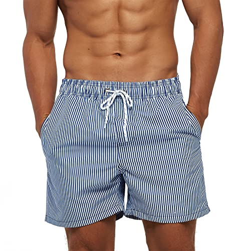 Aisprts Maillot de Bain Homme Short de Bain Respirant à Séchage Rapide avec 3 Poches Short de Plage Homme avec Doublure en Maille et Cordon de Serrage Réglable, T2 Rayures Blanches et Bleues, M