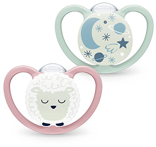 NUK Space Night Babyschnuller 0-6 Monate, phosphoreszierender Schnuller mit extra großen Belüftungsöffnungen für empfindliche Haut, BPA-freies Silikon, Schaf, 2 Stück