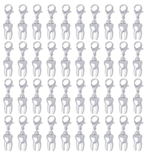 CHGCRAFT 40 Stück Zahn Clip auf Charme Zahn Legierung Anhänger Dekoration Zähne baumeln mit Legierung Hummer Klaue Clasps für DIY Taschen Anhänger Craft, Antikes Silber Platin, 1,1 Zoll