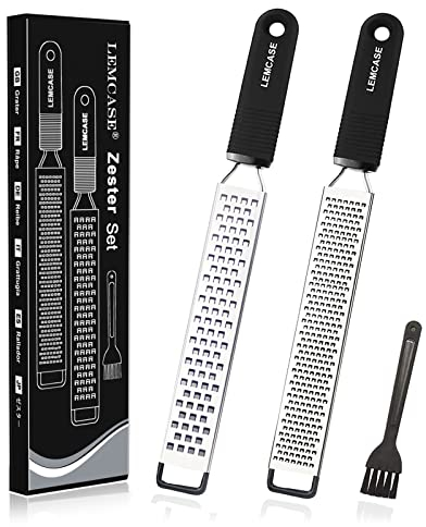 LEMCASE Zesteur Agrumes Citron Manuelle Rape a Cuisine Fromage Parmesan Poignée en Silicone et Lames en Acier Inoxydable avec Couvercle de Protection| Noir (2 Pièces Set)