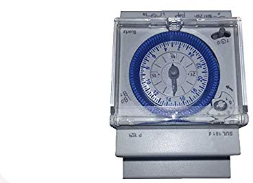 Horloge programmateur 24 Heure pour tableau électrique pour piscines. Trois modules, sous réserve de marche