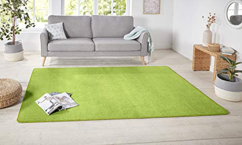 Hanse Home Nasty Teppich – Wohnzimmerteppich Flauschiger Kurzflor Einfarbig Unifarben für Esszimmer, Wohnzimmer, Kinderzimmer, Flur, Schlafzimmer, Küche – Uni Grün, 200x200cm
