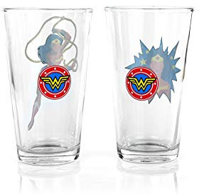 Underground Toys DC04107 Wonder Woman Pint Glass Tumblers (Set of 2), Clear