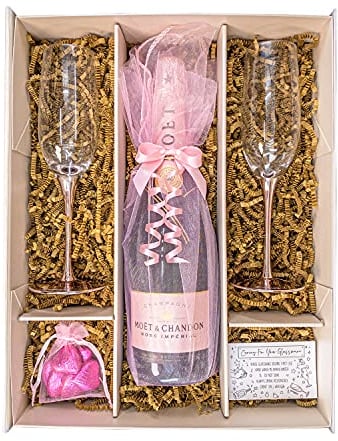 Moët & Chandon Rosé Imperial 75cl Pink Champagne Gift Set with Pink Champagne Flutes, Belgian Heart Chocolates and Gift Box - Rosé Champagne Gift for Her, Anniversary or Congratulations (Pink Stems)