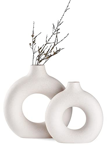 Hanaomaoyi White Ceramic Donut Vase Set of 2, Hollow Matte Pampas Flower Vases for Boho Home Wedding Party Room Dinner Table Shelf Decor.（White）