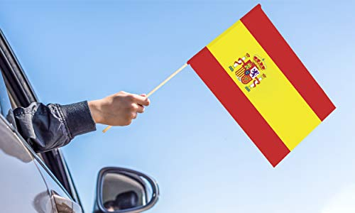 Oedim Pack 2 Banderas de España Con Palo de madera de 100cm | 67x45cm | Bandera Resistente al Agua