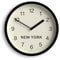 JONES CLOCKS® New York Fuseau horaire Horloge Murale | Petite Horloge Ronde Moderne | 20 cm | Noir | Chiffres faciles à Lire | Idéale pour Cuisines, Bureaux Maison et espaces de Travail partagés