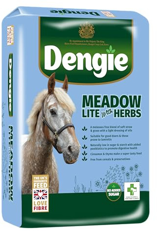 Dengie Meadow Lite with Herbs 15kg Horse Feed - Low Calorie (5MJ/kg) & Sugar Chaff for Leisure Horses, Good Doers & Ponies Prone to Laminitis - Hay & Forage Replacer