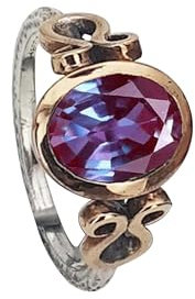 Gems Vibes Alexandrit 925 Sterling Silber Ring für Frauen Juni Geburtsstein Ring Multicolor Alexandrit Ring Solitär Handgefertigter Ring Bestes Valentinstagsgeschenk für einen besonderen Menschen