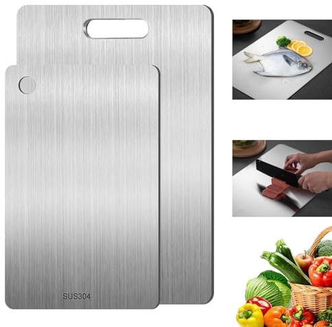 Qikuver Tagliere in Titanio e Acciaio Inossidabile, 2 Pezzi, Doppio Lato, Adatto per Carne, Frutta e Verdura, 10 x 6in e 13.5 x 9in, Argento, Antimicrobico, Solo Lavaggio a Mano