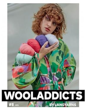 Strick-Anleitungen WOOLADDICTS Nr. 8 - in deutscher, französischer und niederländischer Sprache.