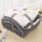 EDS Couverture polaire Sherpa double face en tissu peluche extra doux thermique pour lit et canapé pour améliorer le sommeil pour lit King size Gris 200 x 240 cm