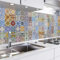 danario Rivestimento Paraschizzi Cucina Adesivo da Parete - Effetto Vetro - Spesso e Rigido - Ignifugo e Resistente all'Acqua - 0,8 mm - Tessere Mosaico Colorate - Campione