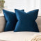 EMEMA Samt Kissenbezug Kissenhülle 45x45 cm Dekorative Sofakissen Dekokissen Umwickelte Kante 2er Set Kissenbezüge Zierkissenbezug für Sofa Wohnzimmer Schlafzimmer Dunkelblau