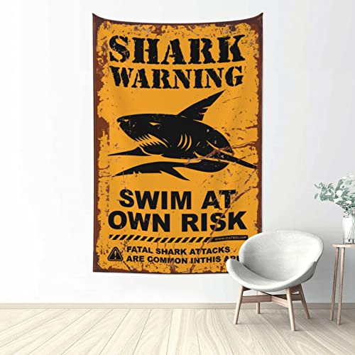 CakJuice Beer Decor - Tapiz de tiburón para nadar bajo su propio riesgo, decoración de bar para el hogar y los hombres (tamaño: 100 x 150 cm)