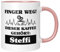 TassenTicker - Tasse mit Spruch Personalisierung - Finger weg! Dieser Kaffee gehört - Wunschname - Namenstasse - Kaffeetasse - Geschenk für Büro Arbeit - Kollege Kollegin - Kaffeesüchtig (Rosa)
