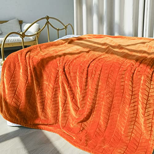 Excervent Weiche Flanell-Fleece-Decke, Queen-Size-Größe, 228,6 x 228,6 cm, leichte Mikrofaser-Zickzack-Muster, Decken für Sofa, Couch, Bett, flauschig, warm, gemütlich, dekorativ, Orange