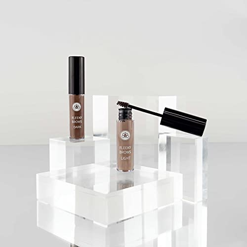 Augenmanufaktur Fleeky Brows braunes Gel zum Färben von Augenbrauen wasserfest