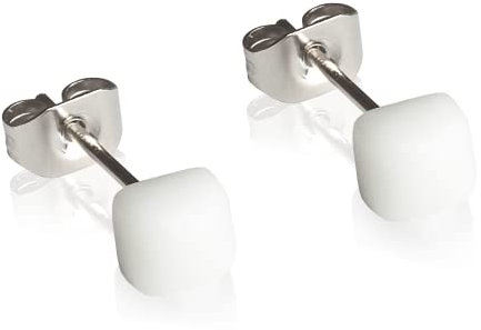 Winzige Ohrstecker mit Stein in weiß • Quadratische Ohrringe für 1, 2 & 3 Ohrloch • Nachhaltiger Schmuck aus recyceltem Glas & Edelstahl • 4mm