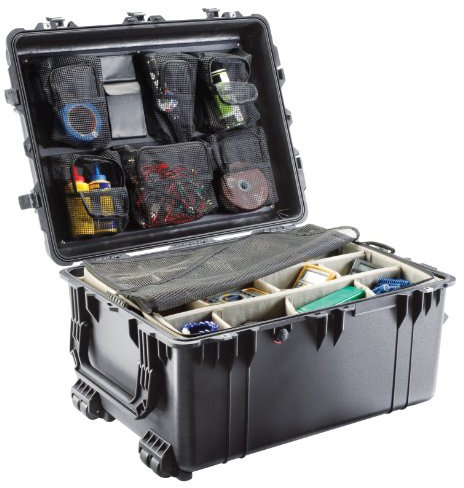 PELI 1630 Transportkoffer mit Kugelgelagerten Polyurethanlaufrollen, IP67 Wasser- und Staubdicht,148L Volumen, Mit Schaumstoffeinlage (Anpassbar), Schwarz