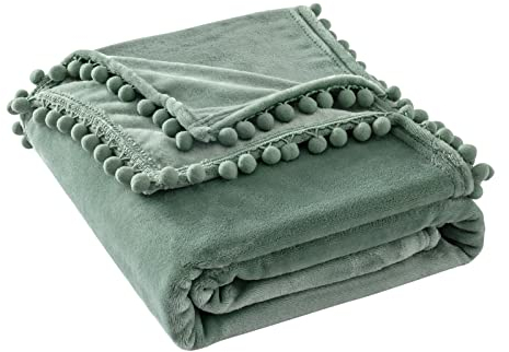 MIULEE Kuscheldecke Fleecedecke Flanell Decke mit Pompoms Einfarbig Wohndecken Couchdecke Flauschig Überwurf Mikrofaser Tagesdecke Sofadecke Blanket, 170x210cm, Matcha Grün