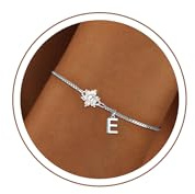 Fezodo Armband Damen Gold Silber, 18K Gold/Silber Vergoldet Blume Armband mit Buchstaben Monogramm Armbänder Personalisiert Armkette Schmuck Geschenke für Frauen Mädchen Freundin