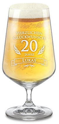 AMAVEL Bierglas mit Gravur zum Geburtstag – Personalisiert mit Namen und Alter – Pilstulpe -Geburtstagsgeschenke für Männer und Frauen – Geschenkideen Geburtstag – Männergeschenke – Füllmenge: 400 ml