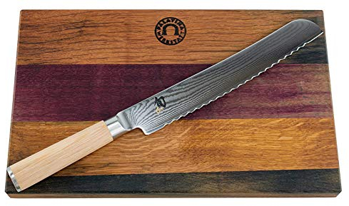 Kai Shun Classic White Angebotsset | DM-0705W Brotmesser 23,0 cm Damastklinge | +handgefertigtes Schneidebrett aus Fassholz, 34x21 cm | VK: 265,- €