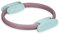 Gaiam Pilates-Ring, Fitnessring mit ca. 30,5 cm: Leicht und langlebig, Schaumstoff-gepolsterte Griffe, Flexibles Widerstandstrainingsgerät zum Straffen von Armen, Oberschenkeln, Beinen und