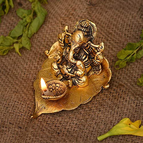 Global Tech Ganesha auf Blatt – Ganesha mit Diya – Lord Ganesha Metall handgeschnitzt für Zuhause dekoratives Geschenk Puja Diwali Geschenke