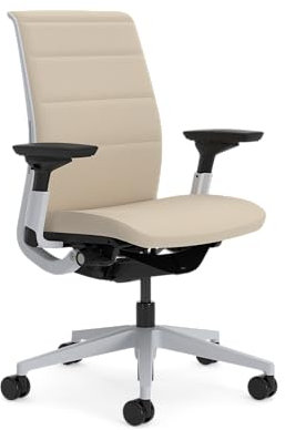 Steelcase Think Glow Up Ergonomischer Bürostuhl mit LiveBack Lumbalstütze, 4D-Armlehnen, nachhaltigem Design Hellbeige