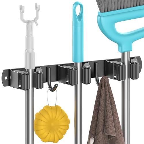 Juspota Porta Scope Parete Autoadesivo, Portascope da Muro con 3 Supporti e 2 Ganci, Appendi Scope a Muro in Acciaio Inox Avvitabile, Porta Mocio Salvaspazio, Nero