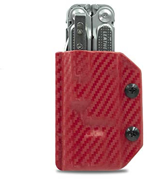 Clip & Carry Kydex Multitool-Hülle für lederfreie P4 – Made in USA (Multi-Tool nicht im Lieferumfang enthalten) EDC Multi-Tool-Halter, Holster-Abdeckung (rote Kohlefaser)