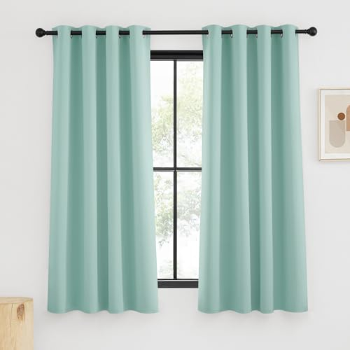 KGORGE Vorhang Grün Blickdicht Ösenvorhang 2er Set Blickdichte Gardinen Wohnzimmer Modern Kurz Verdunklungsvorhänge Kinderzimmer, 160 x 140 cm(HxB), Hellgrün