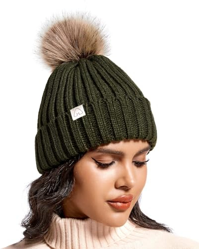 Hat Hut Bommelmütze Damen Satin gefütterte Beanie-Mütze Warme Wintermütze Mit Kunstpelz Bommel Strickmütze Pom Pom Beanie Hat (DE/NL/SE/PL, Alphanumerisch, Einheitsgröße, Olivgrün)