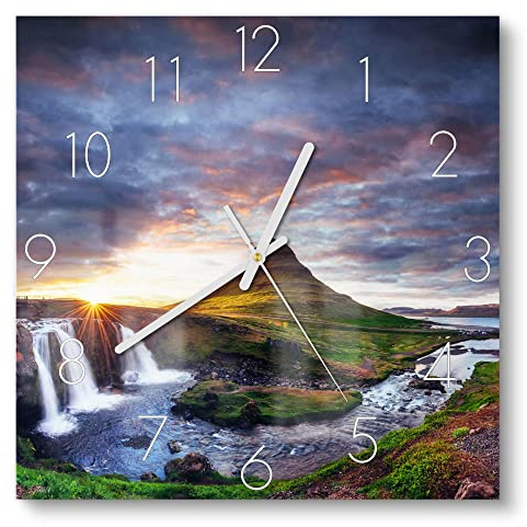 DEQORI Glasuhr | 30x30 cm | Motiv Kirchberg Panorama | ausgefallene leise Design Uhr aus Glas | Wanduhr für Wohnzimmer & Küche | moderne Hingucker Uhr für die Wand