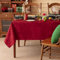 Softalker Tischdecke Rot Weihnachten 140x240 cm abwaschbare Weihnachtstischdecke mit Weihnachtssternen und Schneeflocken wasserabweisend Tischtuch Silvester Deko Festliche für Outdoor Garten Party