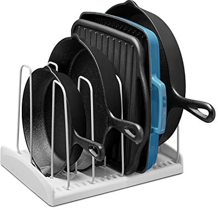 YouCopia StoreMore - Organizador para utensilios de cocina, sartenes, ollas, ajustable, para almacenamiento en armarios de cocina, color blanco