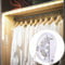 B.K.Licht - LED Strip 1m mit Bewegungsmelder, kürzbar, batteriebetrieben (exkl.), LED Streifen, Leiste, Schrankbeleuchtung Kleiderschrank, Band, Unterbauleuchte, 100x2,6x2,6 cm, Weiß
