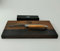Forge de Laguiole Coffret cadeau | Couteau de poche de qualité supérieure avec lame de 12 cm | Manche en olive + planche à découper en bois de fût (chêne) 25 x 15 cm